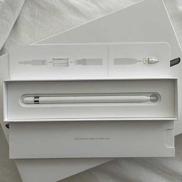 10.2 inch iPad and Apple Pencil for sale 64 GB - Picture 2 of 7